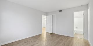 1400 NE 57th Street Gallery 11