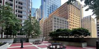 212 W Washington Street Gallery 10