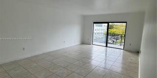 10431 N Kendall Dr Gallery 2