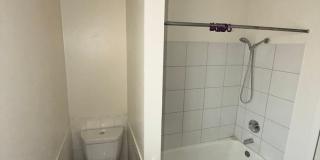 1Bedroom RENOVATED Duplex With Washer/Dryer Gallery 8