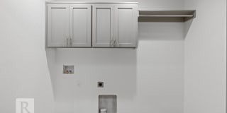 Beautiful New 3 Bedroom Townhome Gallery 13