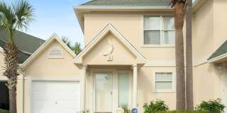 234 Pelican Place Gallery 1