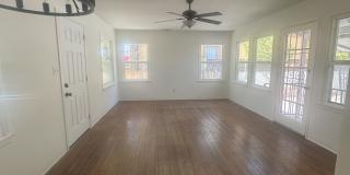 5438 Sylvia Avenue Gallery 2