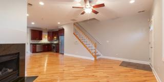Beautiful Three Bed, 2.5 Bath Townhome in Mont Clare! Gallery 4