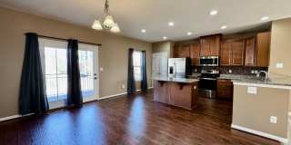 Available 07-08-26! Townhouse w/Garage - Pet Friendly - All Appliances Convey! Gallery 20