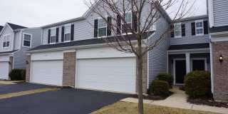 Spacious and fabulous 3 bedroom/2.1 bath townhouse with two car attached garage Gallery 1