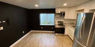 Beautiful House with basement apartment Gallery 26