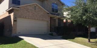 Large 4 bedroom / 2.5 bathroom home in Alamo Ranch Gallery 1