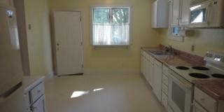 39 E Bowery Street Gallery 16