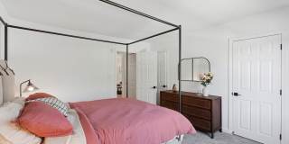 ReNew Howard Crossing Gallery 13