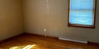 East Side 3 Bedroom Home! Gallery 18