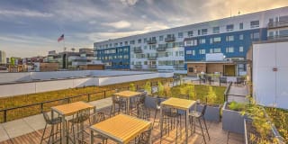 One Lakefront Gallery 16