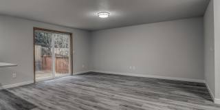 Spacious 4 Bedroom/2.5 Bath Hazell Dell Home! Gallery 9