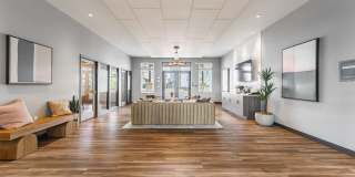 The Boulevard Gallery 16