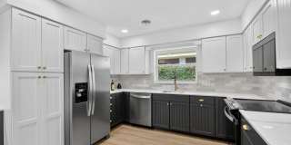 1221 Singer Drive Gallery 13