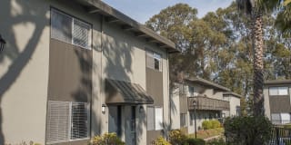 Monterey Townhouse Gallery 12