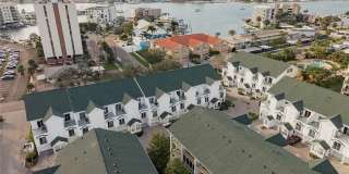 320 ISLAND WAY Gallery 1