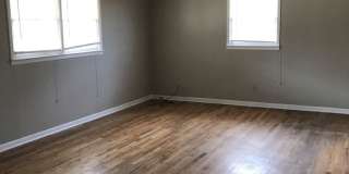 Pre Leasing for fall 2026! 3/2 in Medical District! Gallery 5