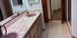Wonderful Eagle River Home! Gallery 12