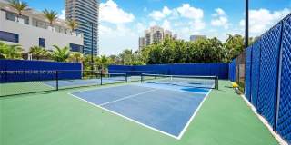 520 N Parkway Gallery 46