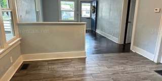 $1,249 - 3 bedroom / 1 bathroom - Single Family Home Gallery 10