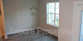 825 South Franklin Street Gallery 5