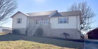 Spacious 3-Bedroom Home with Huge Basement, Garage, and Scenic Country Views Gallery 1