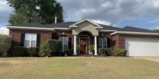 154 E POPLAR Street Gallery 1