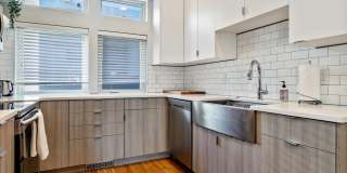 4-Story 2BD, 2.5BA LoHi Townhome with Rooftop Deck Gallery 11