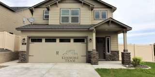 3 Bedroom, 2.5 Bath Home in South Richland Gallery 1