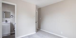 Shaker Lakes Apartments Gallery 12