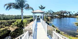 Seasonal/short term 2/2 vacation condo close to Anna Maria Gallery 46