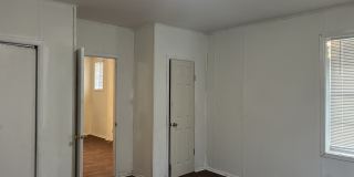 1303 Bell Street Gallery 2