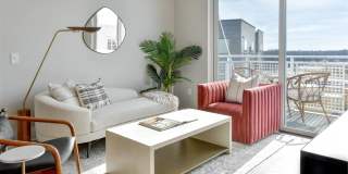 The Hallon Gallery 12