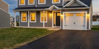 3 Bed, 2.5 Bath - Single Family Home - AVAILABLE NOW Gallery 1