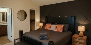 1918 Pintura Circle Gallery 16