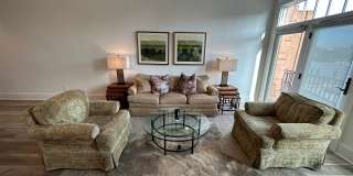 Beautifully Furnished 1/1 Apartment in Downtown Broad St.- $2,350 Gallery 8