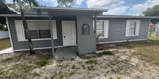 Renovated SFH 3 Bedroom Home Available Now Gallery 1