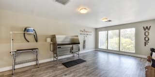 The Retreat Apartments Gallery 30