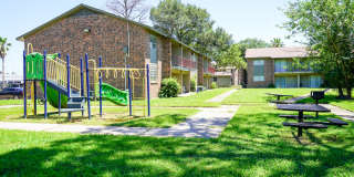 The Landmark Gallery 14