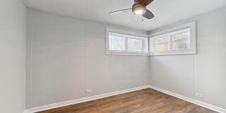 2 Bedroom Multi Family in Denver Gallery 14