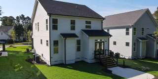 Room in 4 Bedroom Home at Edgerton Dr Gallery 20
