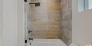 16012 Cantlay St Gallery 29