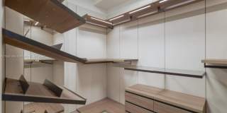 16051 Collins Ave Gallery 15