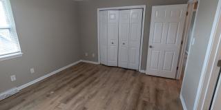 3 Bedroom Southside Duplex Gallery 19