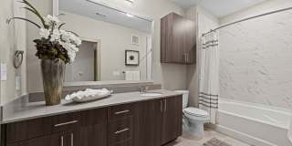 Harbor Hill Gallery 37