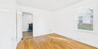407 Washington St NE Gallery 12