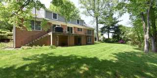 Luxurious Spacious and Bright , Gorgeous Potomac 6BR/4.5BA/2GAR Home - In Sought After Copenhaver Gallery 14