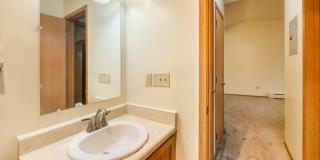Cross Creek Gallery 22