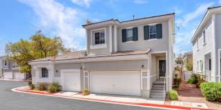 Guard-Gated Green Valley Ranch | Upgraded 3BR/2.5BA Townhome Gallery 1